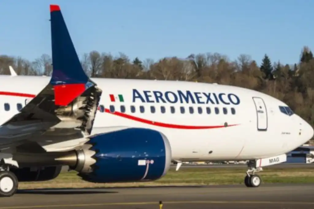 La presidenta Claudia Sheinbaum aseguró este lunes que no existe razón alguna para que el gobierno de Estados Unidos imponga sanciones al sector aéreo mexicano, luego de que el secretario de Transporte estadounidense, Sean Duffy, sugiriera posibles restricciones a vuelos desde México.