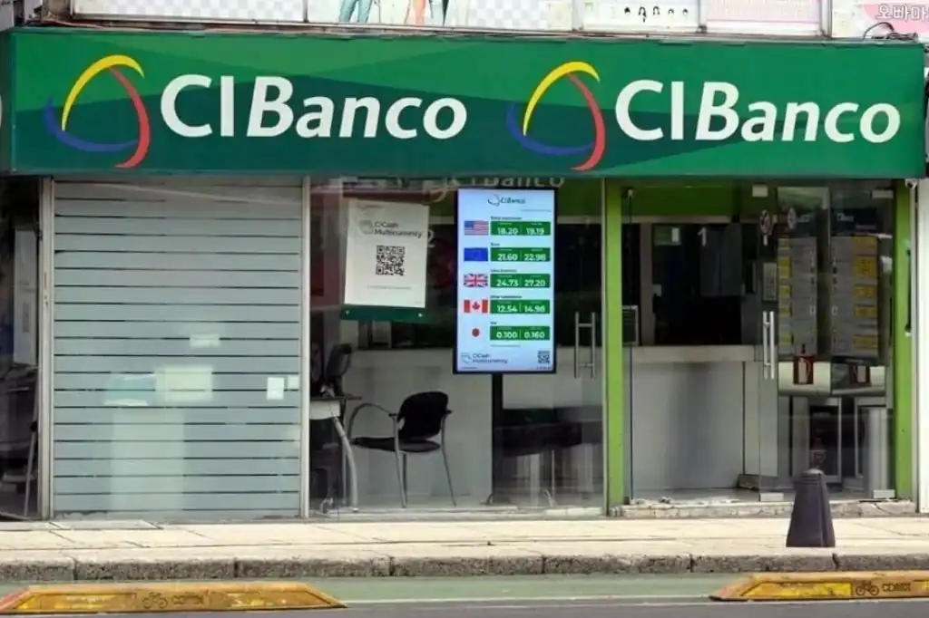 El Departamento del Tesoro de Estados Unidos otorgó una prórroga de 45 días a tres instituciones financieras mexicanas antes de hacer efectiva la prohibición de ciertas transacciones, luego de acusaciones por presunto lavado de dinero ligado al narcotráfico y tráfico de fentanilo.