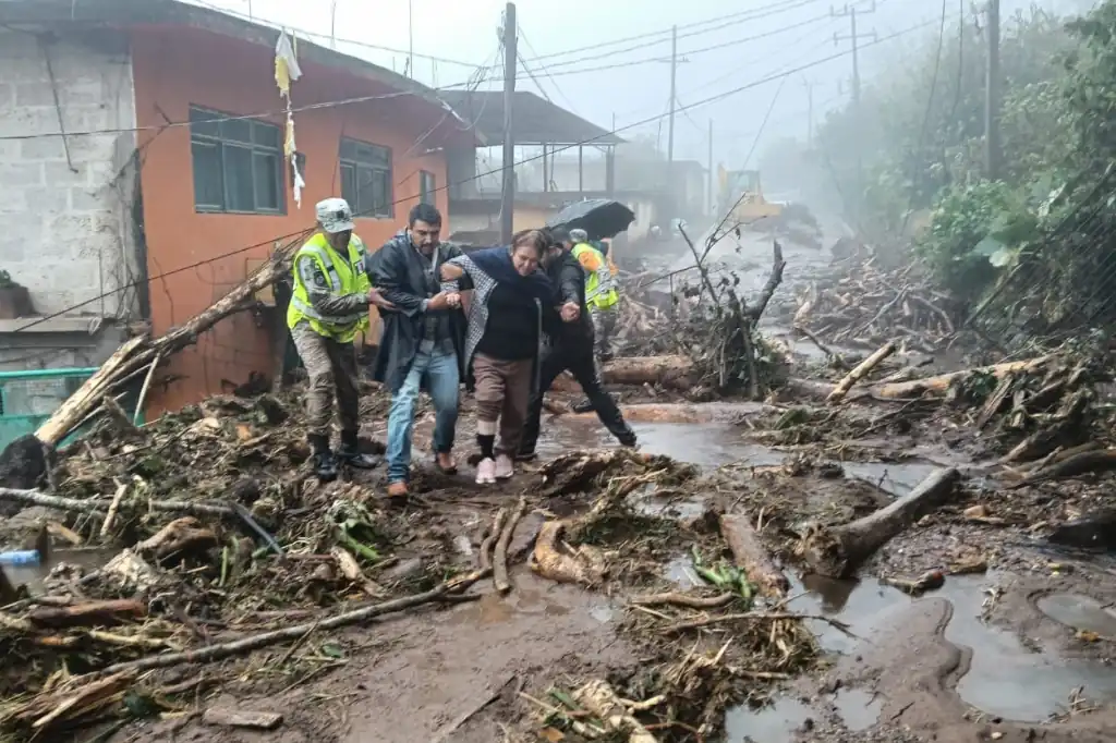 Las intensas lluvias que han azotado México en las últimas horas han dejado un saldo trágico de 64 personas fallecidas y múltiples comunidades afectadas.