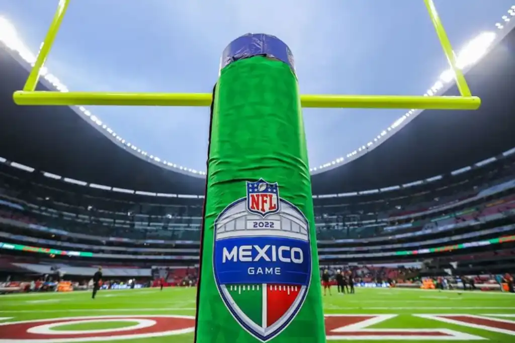 Tras cuatro años de ausencia, la NFL volverá a México para disputar un partido internacional durante la temporada 2026, confirmó este jueves el comisionado de la liga, Roger Goodell.