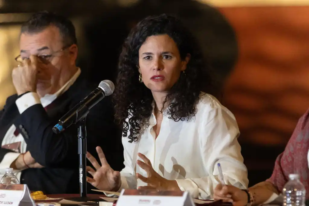 La presidenta nacional de Morena, Luisa María Alcalde, vinculó este miércoles a Edson Andrade, identificado como uno de los principales impulsores de la reciente marcha de la generación Z, con el Partido Acción Nacional (PAN).