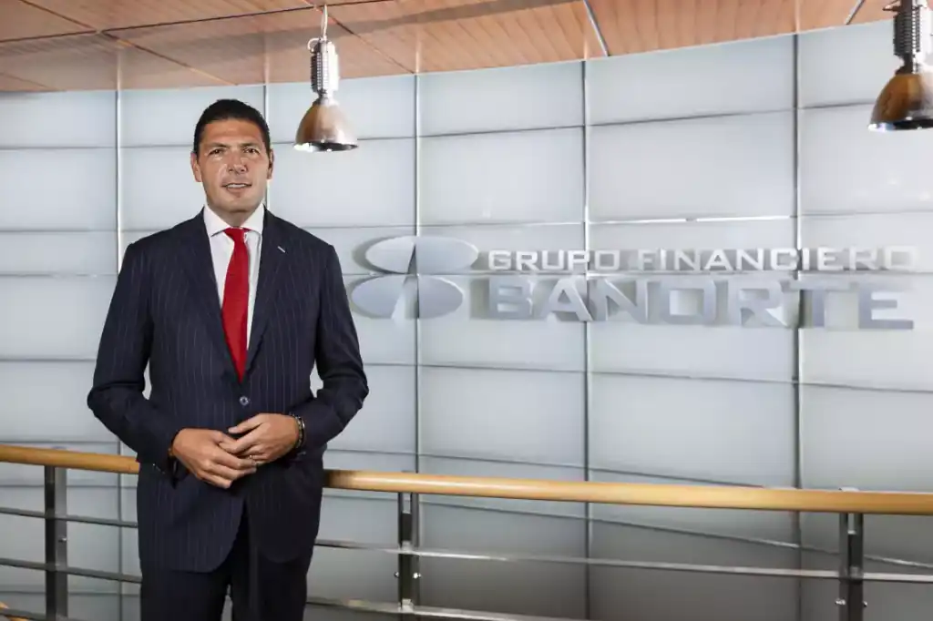 Carlos Hank González y Banorte impulsan una banca más incluyente.