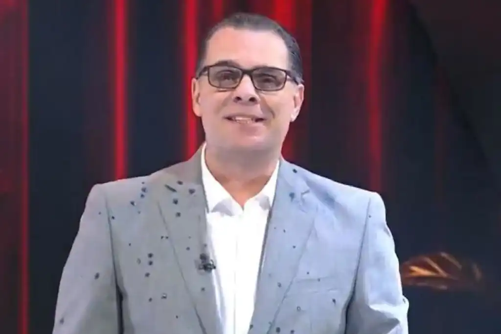 Christian Martinoli responde a TUDN con video desde el baño