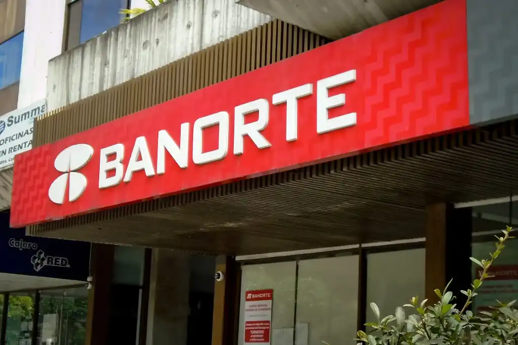 Banorte implementa Total Return Swaps y amplía sus capacidades en derivados
